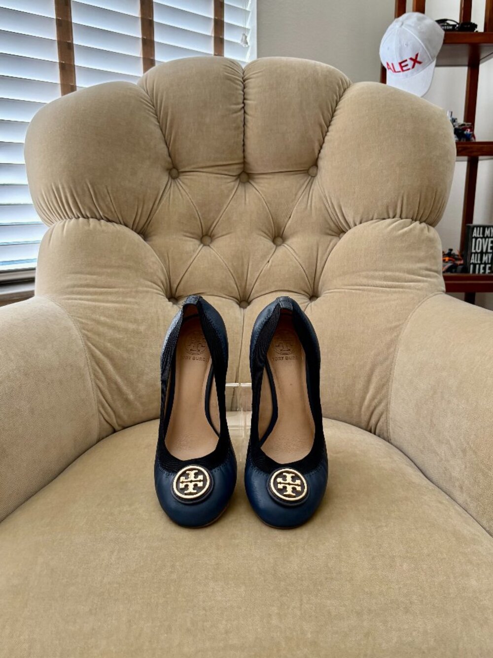 Auth.TORY BURCH Iconic Caroline Navy Leather TB Ballet Wedge Pumps